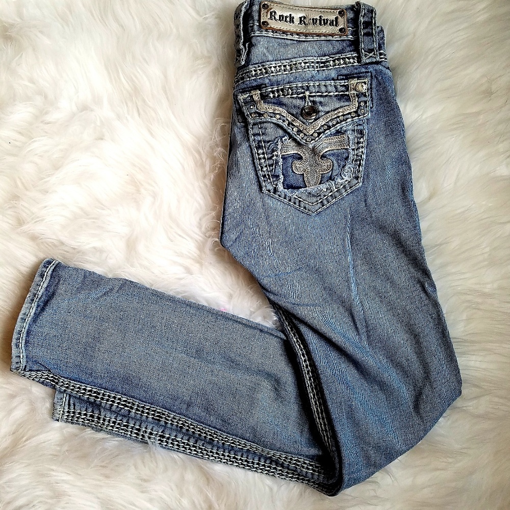 Rock Revival Rhinestone Jean's Size 25